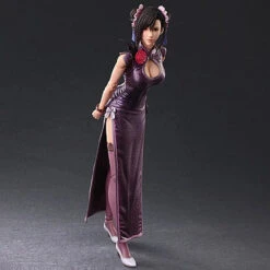 Square Enix Final Fantasy VII Remake Play Arts -Kai- Tifa Lockhart Sporty Dress Ver. Action Figure