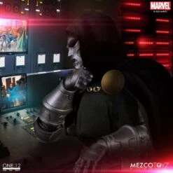 Mezco Toys One:12 Collective Marvel Comics Doctor Doom 1/12 Scale Action Figure -US Model Figures Sales 2024 x800 12937 35753.1651183958